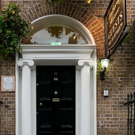 Amberley Centre Апартаменты