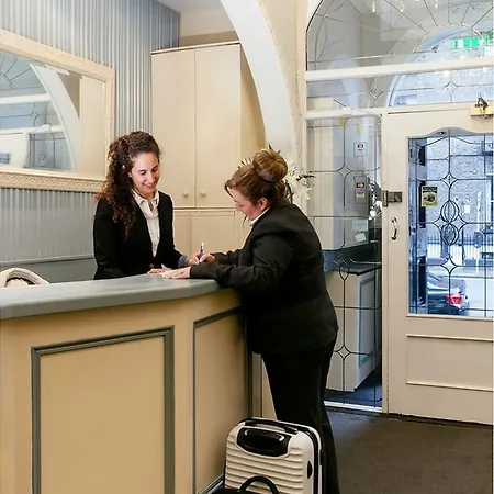 Amberley Centre Апартаменты