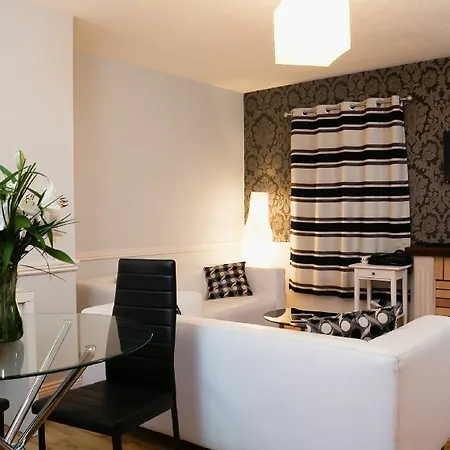 Amberley Centre Апартаменты *